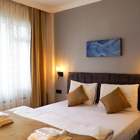 Front Door Suites Istanbul Bagian luar foto